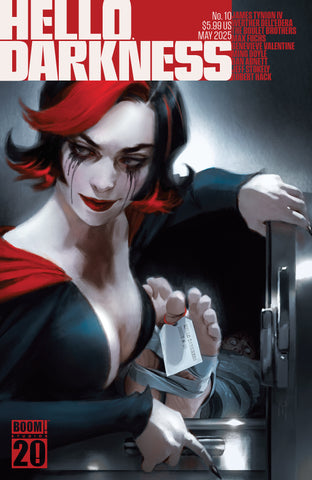 Hello Darkness #10 A Main (Dressed, Mercado)